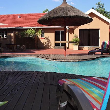 Aalwyns Guesthouse Vanderbijlpark Buitenkant foto